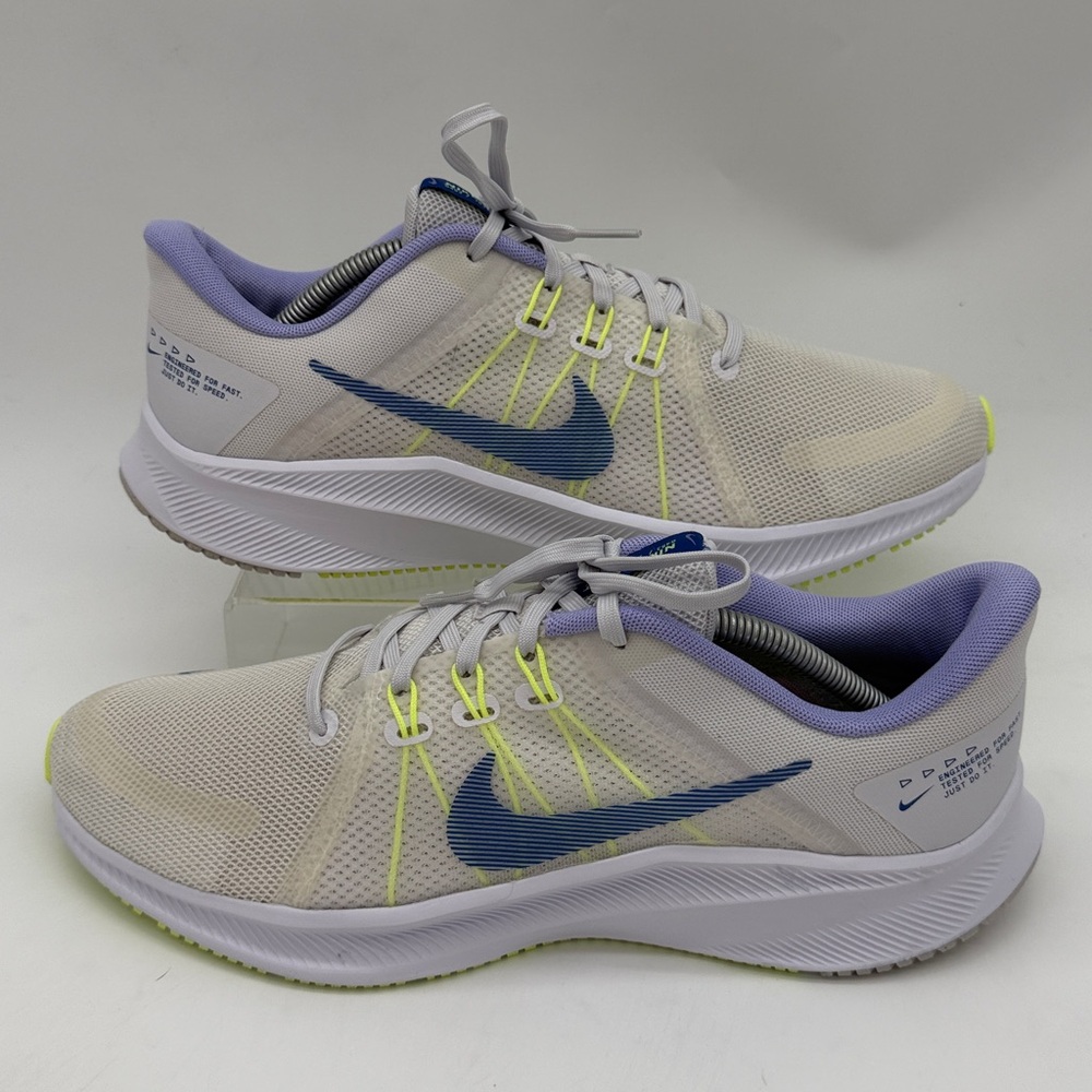 Nike Quest 4 Women's Road Running Shoes Women Size 11.5 White Sneaker DA1106 101